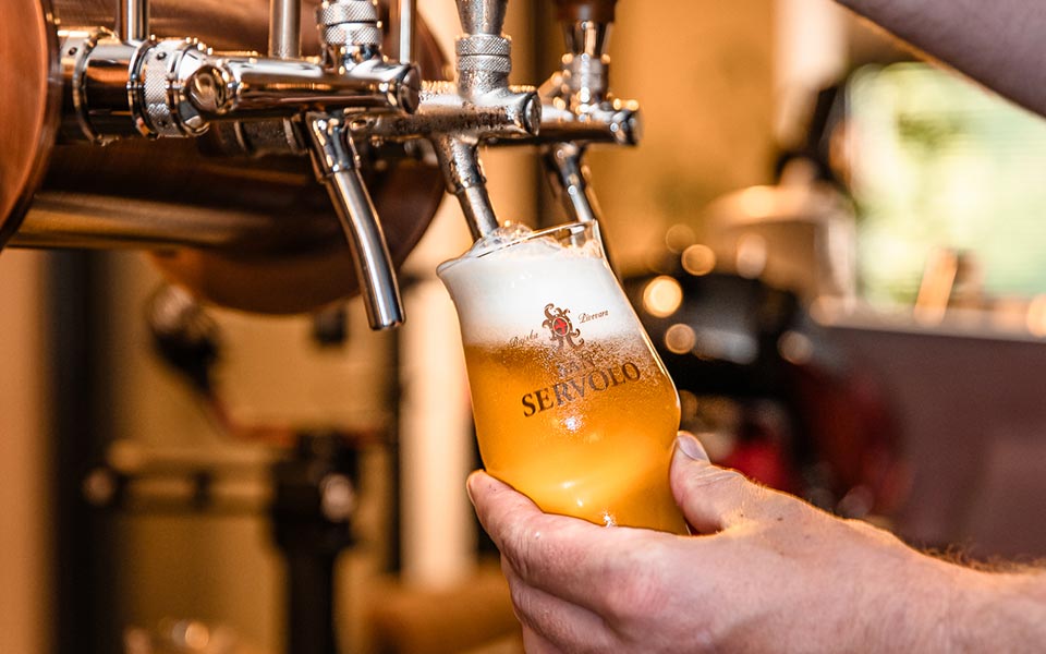 Tasting room and shop at Bujska pivovara